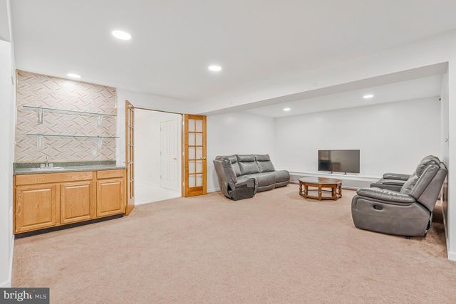10491 MANNS HARBOR CT, Gainesville, VA 20155
