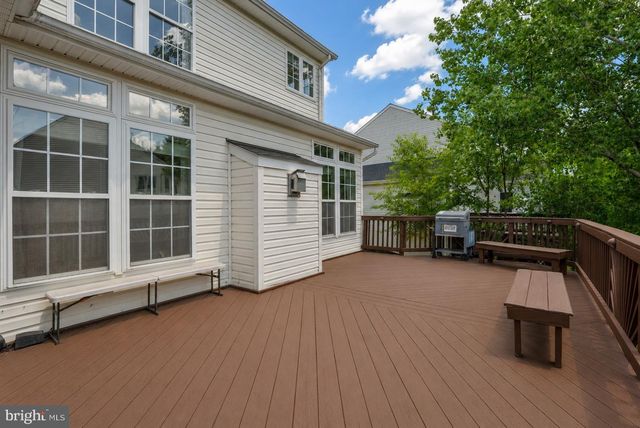 10491 MANNS HARBOR CT, Gainesville, VA 20155