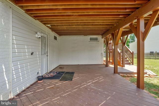 10491 MANNS HARBOR CT, Gainesville, VA 20155