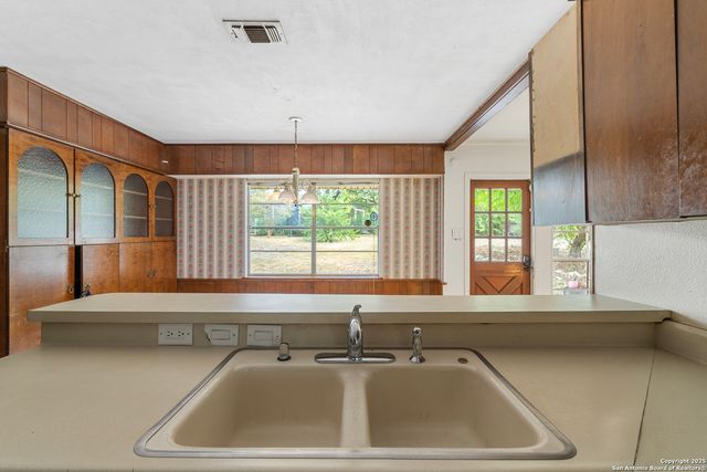 9614 Tioga, San Antonio, TX 78230