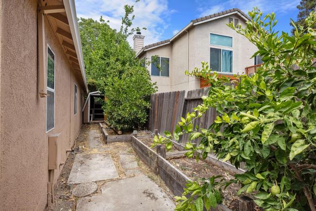 1130 Glenmohr Ct, Stockton, CA 95206
