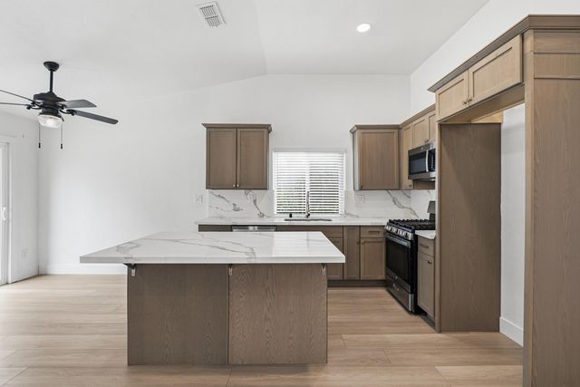 7737 Antelope Hills Dr, Antelope, CA 95843