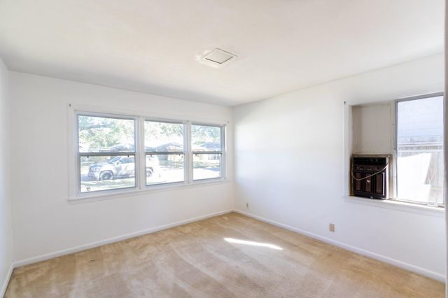 6131 Darnell Street, Houston, TX 77074