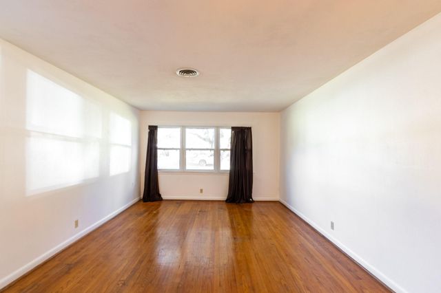 6131 Darnell Street, Houston, TX 77074