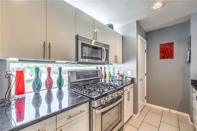 223 Tower Street, Las Vegas, NV 89101