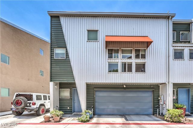 223 Tower Street, Las Vegas, NV 89101