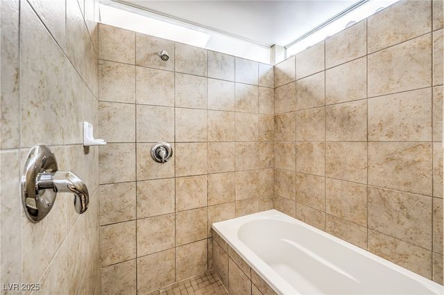 223 Tower Street, Las Vegas, NV 89101