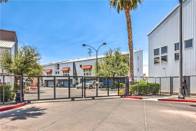 223 Tower Street, Las Vegas, NV 89101