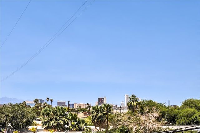 223 Tower Street, Las Vegas, NV 89101