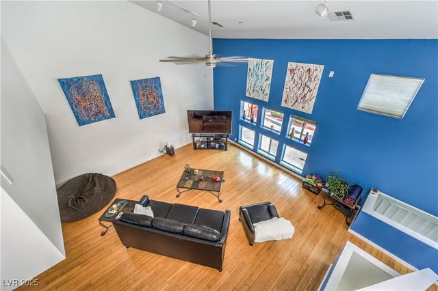 223 Tower Street, Las Vegas, NV 89101