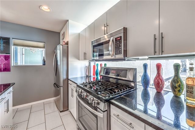 223 Tower Street, Las Vegas, NV 89101