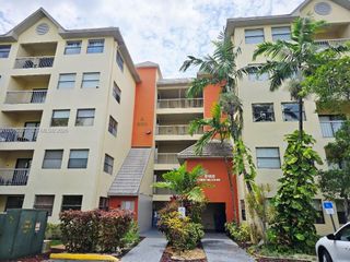 8160 Geneva Court 112, Doral, FL 33166