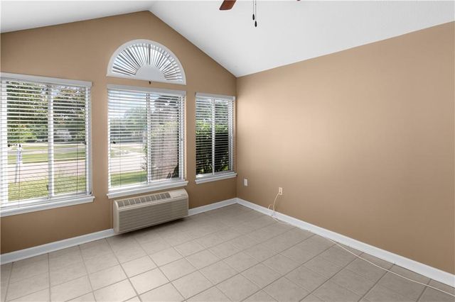 23402 W 71st Terrace, Shawnee, KS 66217