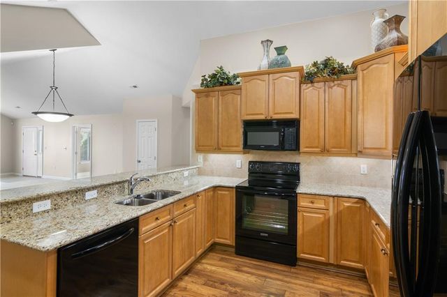 23402 W 71st Terrace, Shawnee, KS 66217