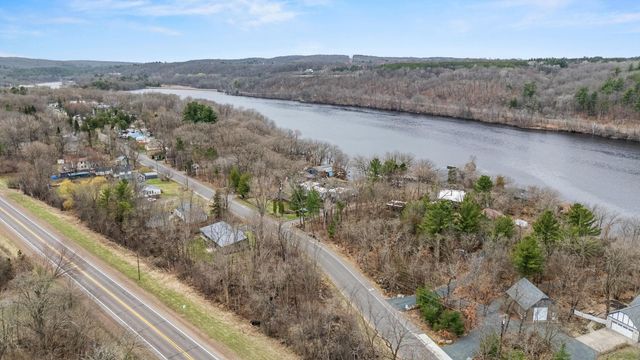 1007 N Hamilton Street, Saint Croix Falls, WI 54024