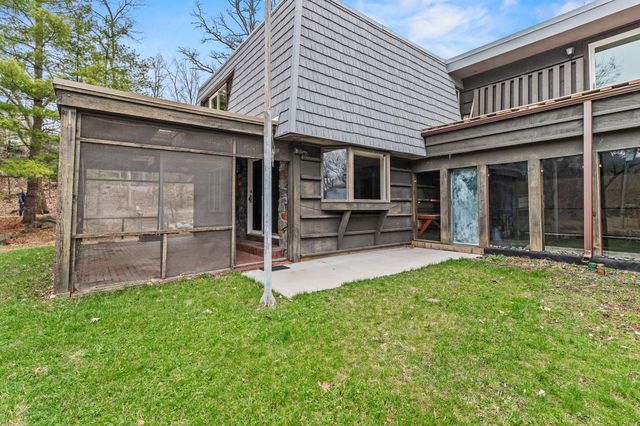 1007 N Hamilton Street, Saint Croix Falls, WI 54024