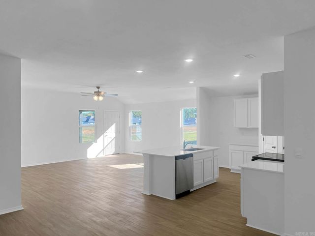 6336 Warwick Drive, Bryant, AR 72002