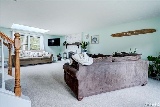 6 High Point Drive, Parma, NY 14559