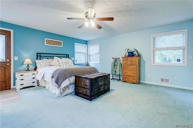 6 High Point Drive, Parma, NY 14559