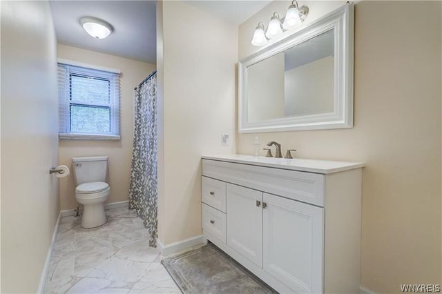 6 High Point Drive, Parma, NY 14559