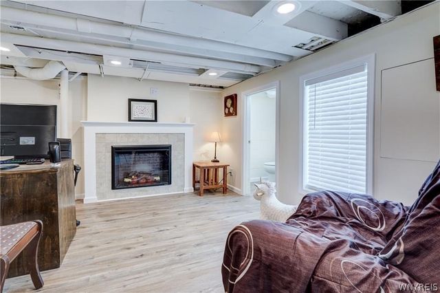 6 High Point Drive, Parma, NY 14559