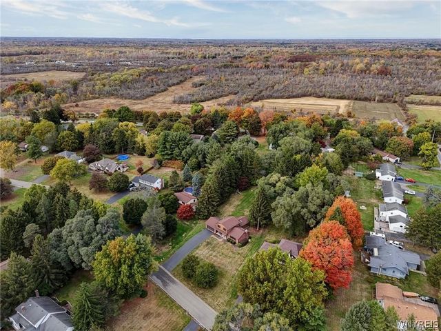 6 High Point Drive, Parma, NY 14559