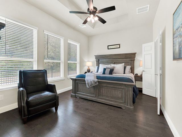 805 Hearthside Way, Mckinney, TX 75071