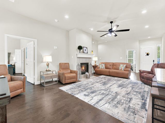 805 Hearthside Way, Mckinney, TX 75071