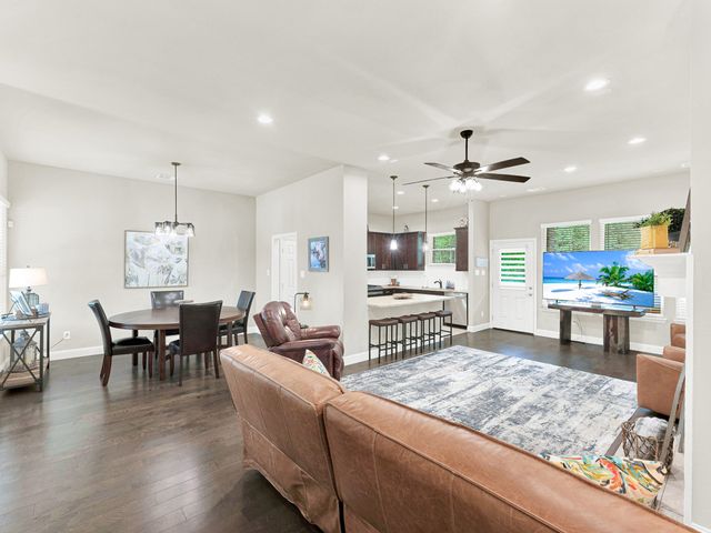 805 Hearthside Way, Mckinney, TX 75071