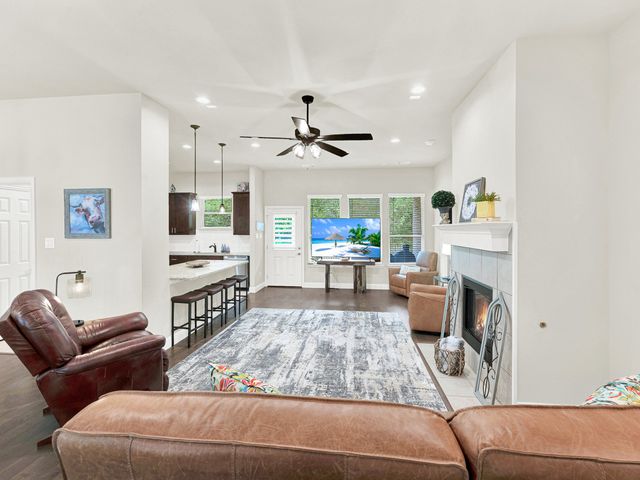 805 Hearthside Way, Mckinney, TX 75071