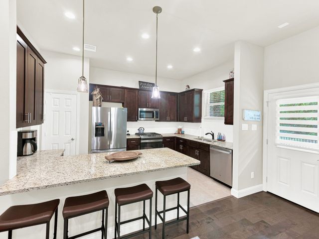 805 Hearthside Way, Mckinney, TX 75071
