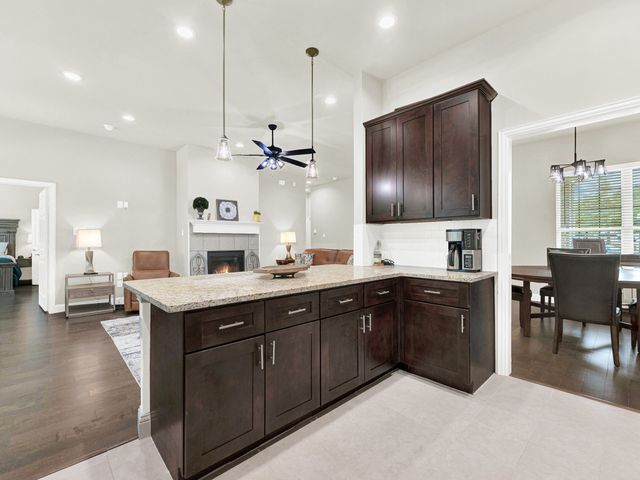 805 Hearthside Way, Mckinney, TX 75071