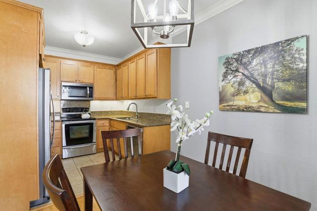 2968 Moorpark Avenue 17, San Jose, CA 95128