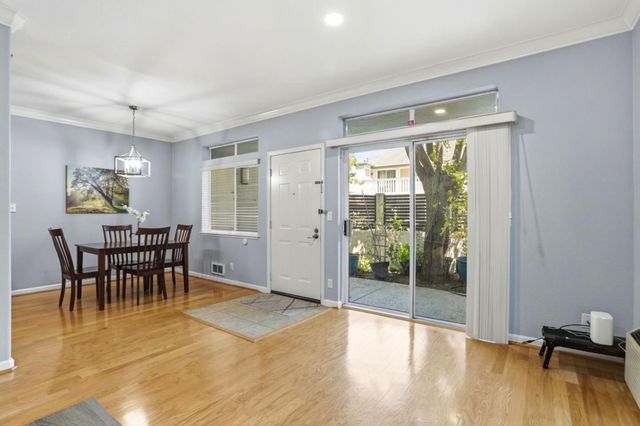 2968 Moorpark Avenue 17, San Jose, CA 95128