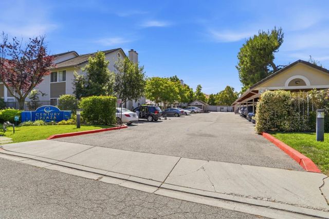 2968 Moorpark Avenue 17, San Jose, CA 95128