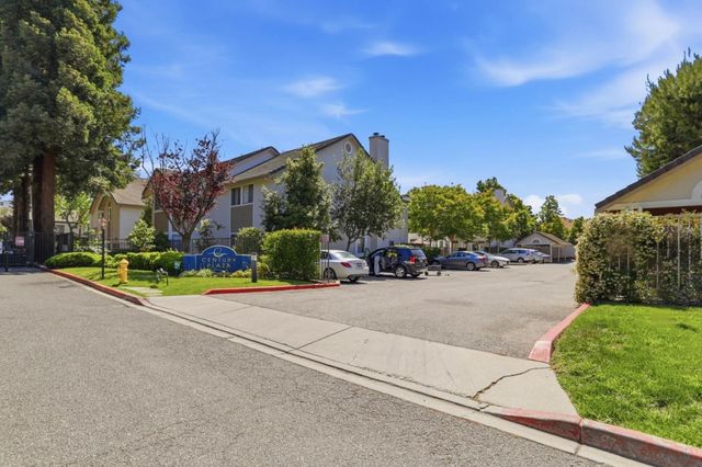 2968 Moorpark Avenue 17, San Jose, CA 95128