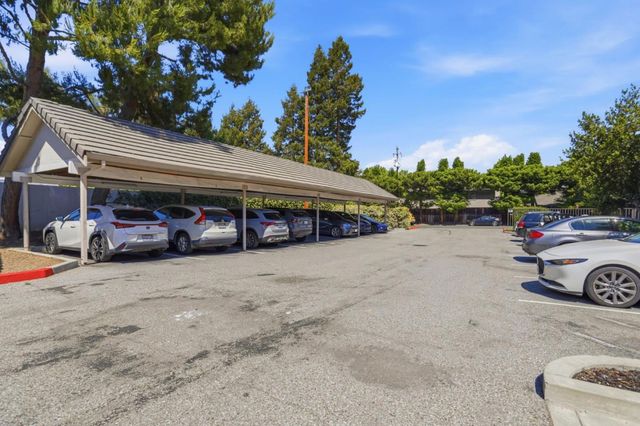 2968 Moorpark Avenue 17, San Jose, CA 95128