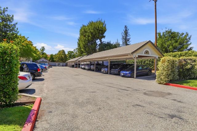 2968 Moorpark Avenue 17, San Jose, CA 95128