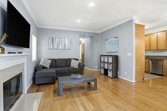 2968 Moorpark Avenue 17, San Jose, CA 95128