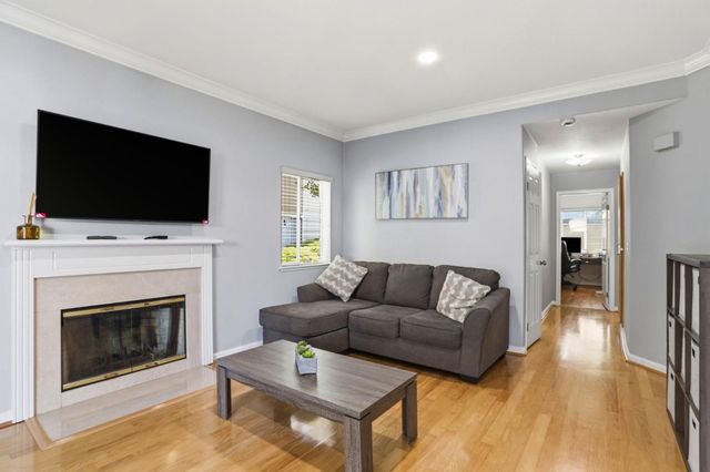 2968 Moorpark Avenue 17, San Jose, CA 95128