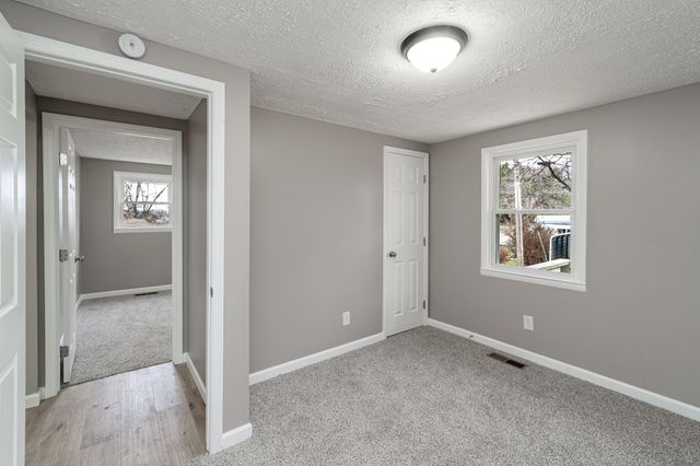 115 Cameron Dr, Fayetteville, TN 37334