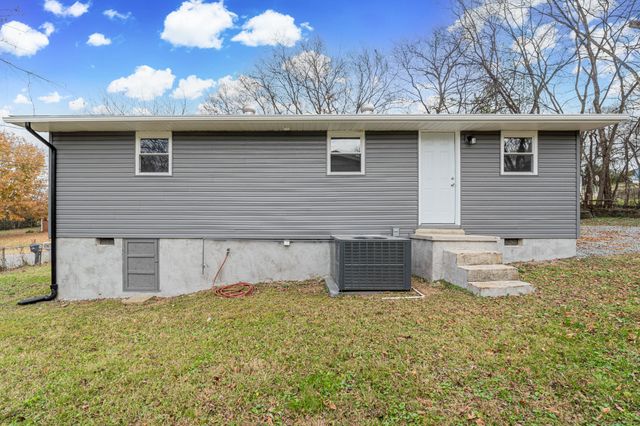 115 Cameron Dr, Fayetteville, TN 37334