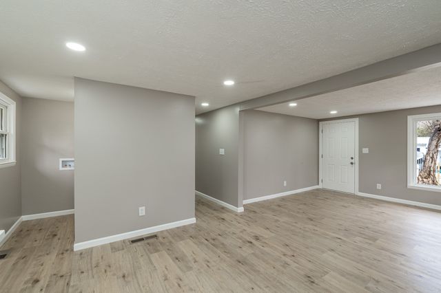 115 Cameron Dr, Fayetteville, TN 37334