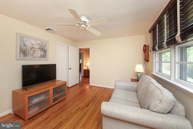 95 SPRINGS DR, Doylestown, PA 18901