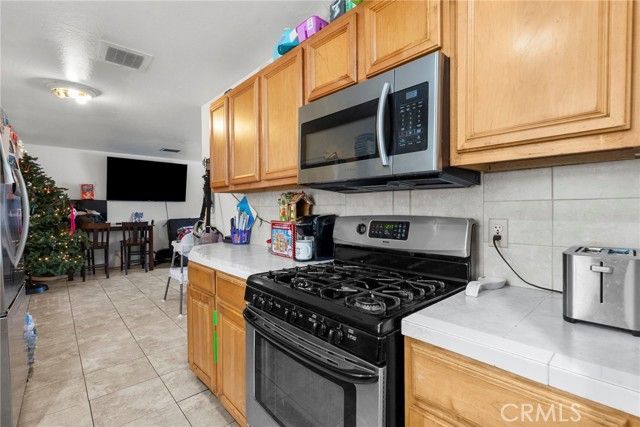 11419 Acala Avenue, San Fernando, CA 91340