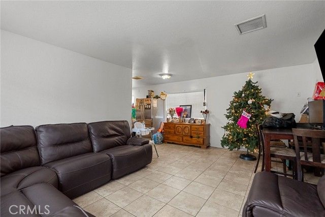 11419 Acala Avenue, San Fernando, CA 91340