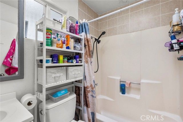 11419 Acala Avenue, San Fernando, CA 91340