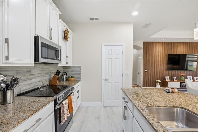 7125 BEEK STREET, Windermere, FL 34786