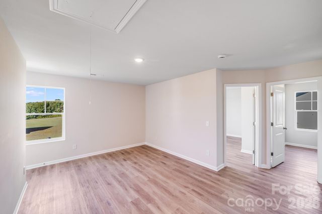 111 Red Cedar Lane, Statesville, NC 28625