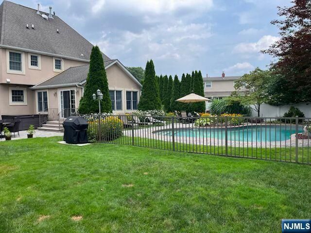 18 Stonycroft Road, Wayne, NJ 07470